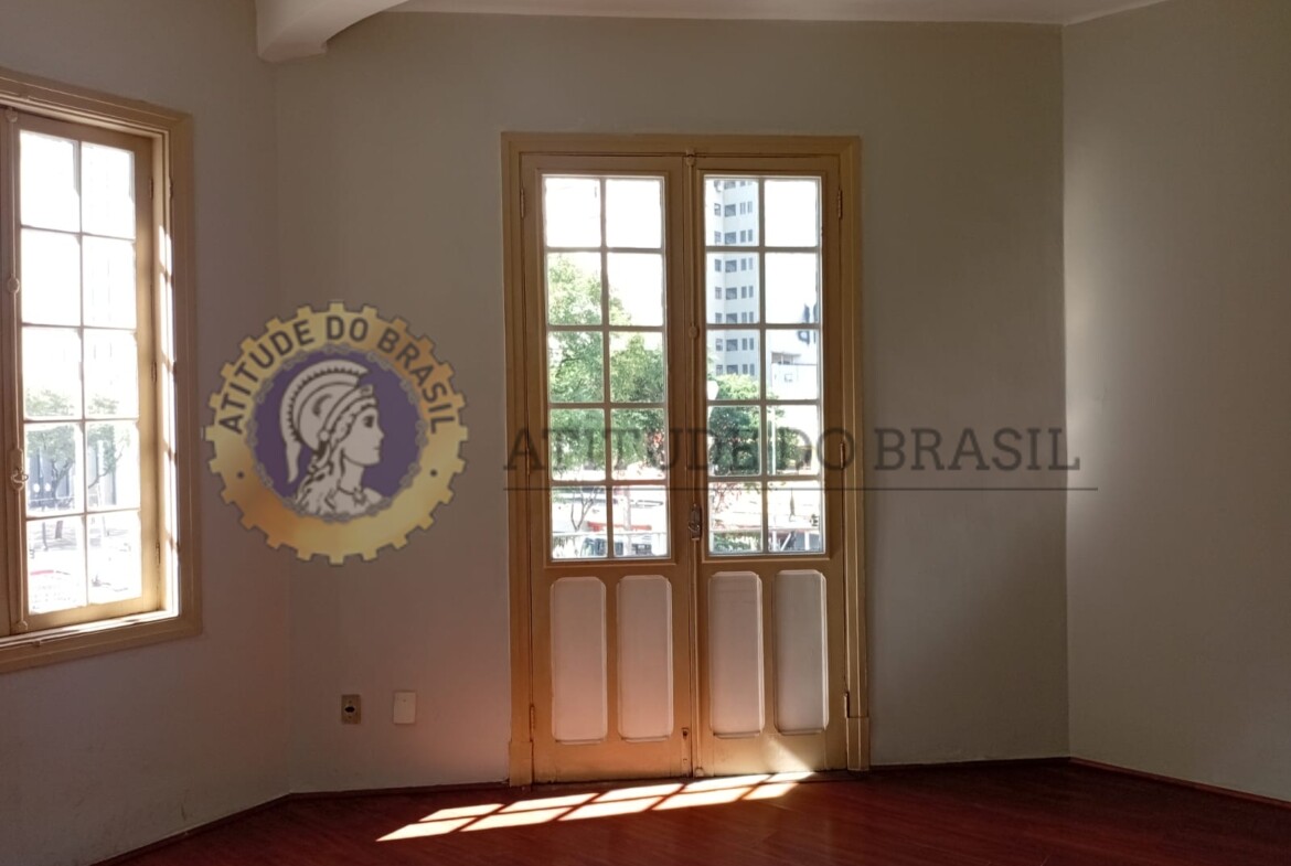EDIFÍCIO COMERCIAL APTO PARA RETROFIT RESIDENCIAL – SÉ – COD 3104.00015