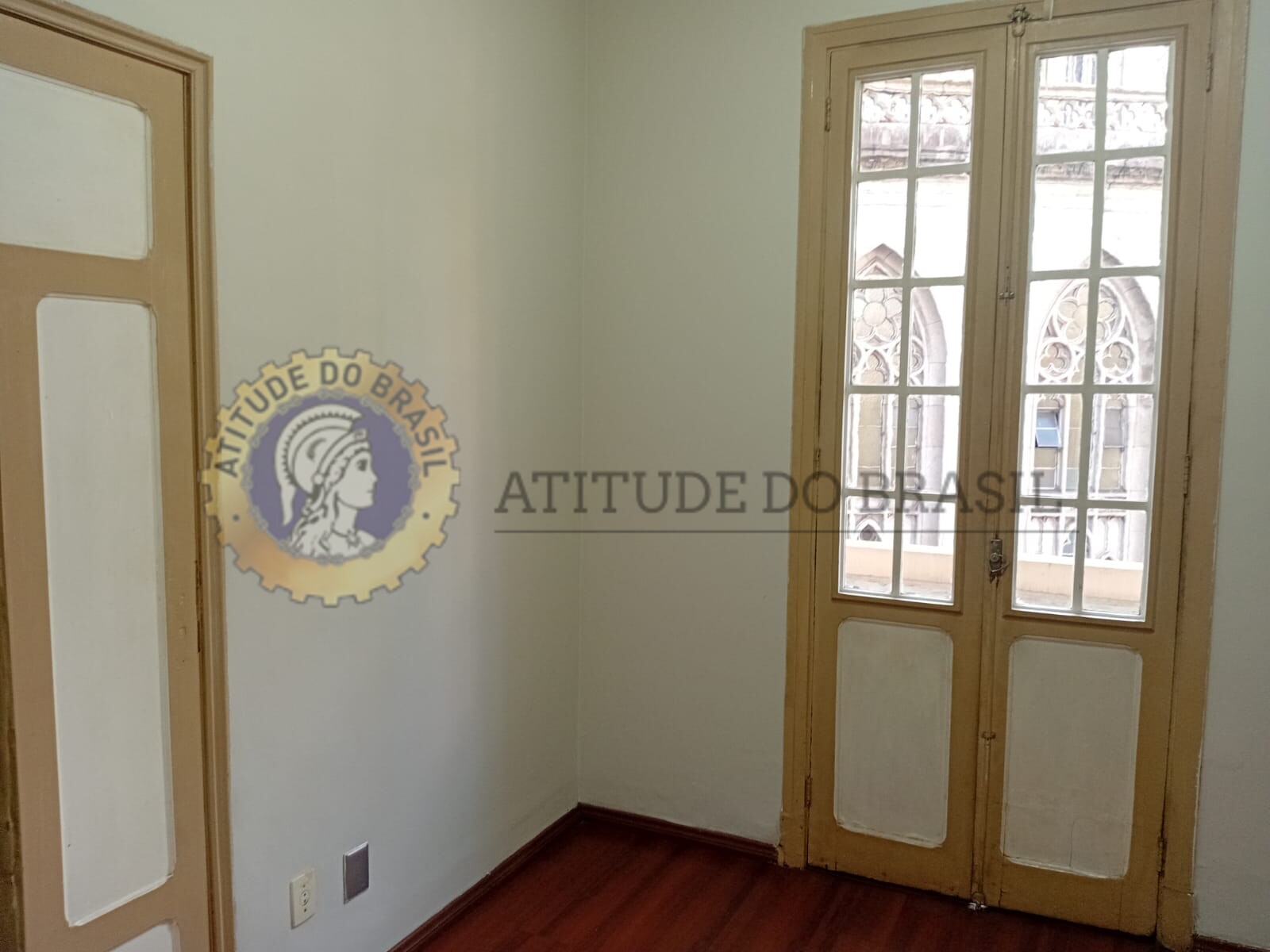 EDIFÍCIO COMERCIAL APTO PARA RETROFIT RESIDENCIAL – SÉ – COD 3104.00015