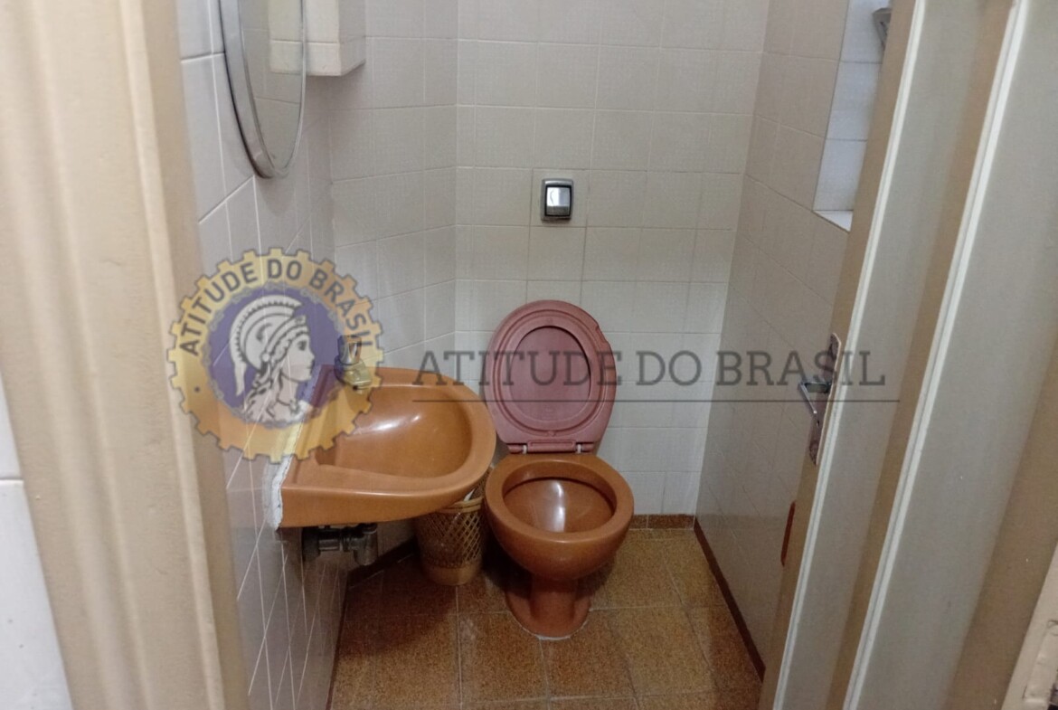 EDIFÍCIO COMERCIAL APTO PARA RETROFIT RESIDENCIAL – SÉ – COD 3104.00015