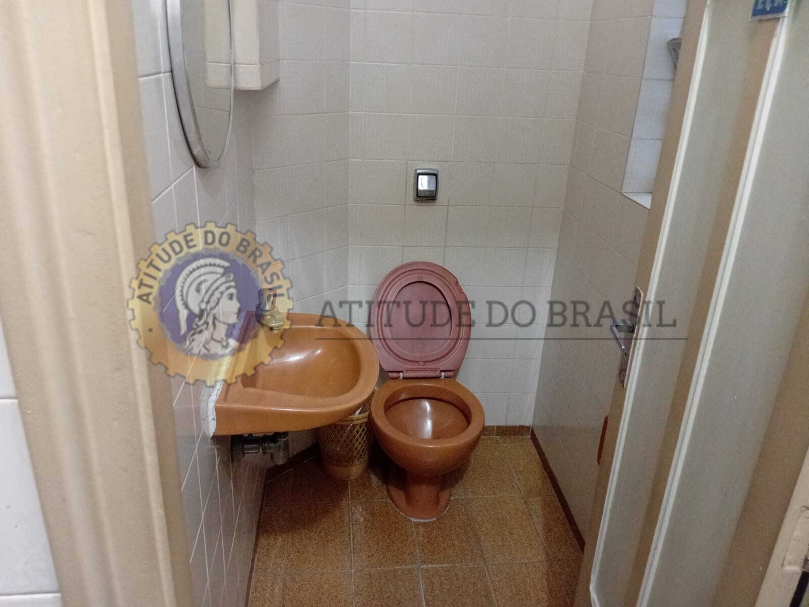 EDIFÍCIO COMERCIAL APTO PARA RETROFIT RESIDENCIAL – SÉ – COD 3104.00015